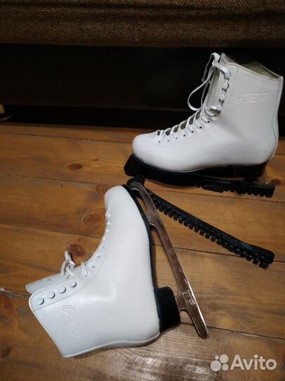 Коньки фигурные Atemi Allure 42 размер