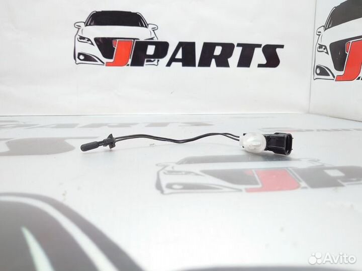 Датчик температуры Mitsubishi Lancer X (2007—2010)