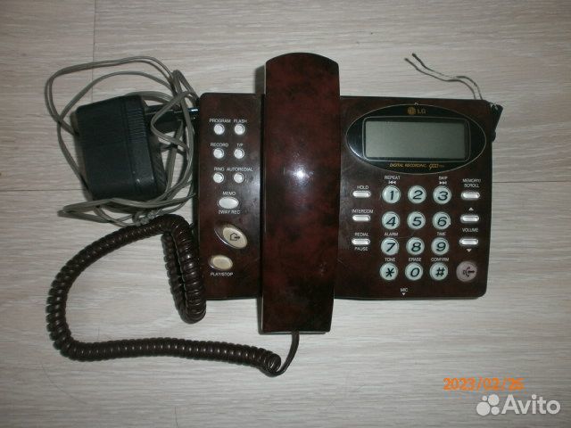 Телефон LG,другие и аксесуары