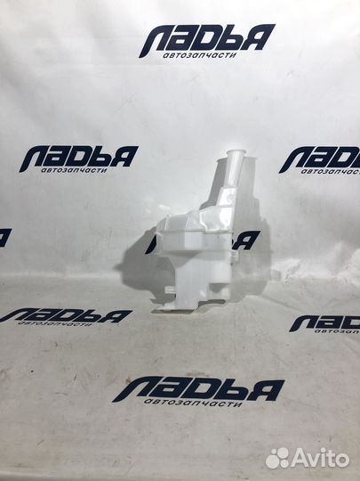 Бачок омывателя Hyundai Solaris(17)