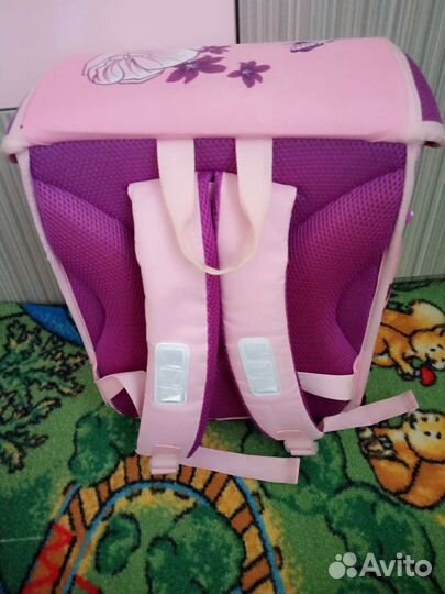 Рюкзак для девочки начальных классов