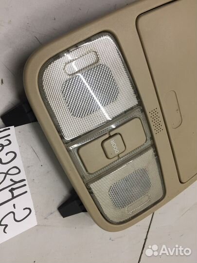 Плафон внутреннего освещения передний