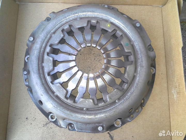 Меган3, Флюенс с двигателем к4м 106 л.с