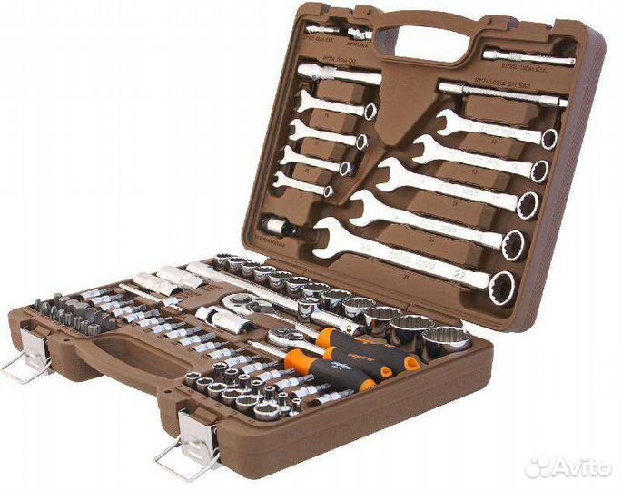 Набор инструментов для авто в чемодане