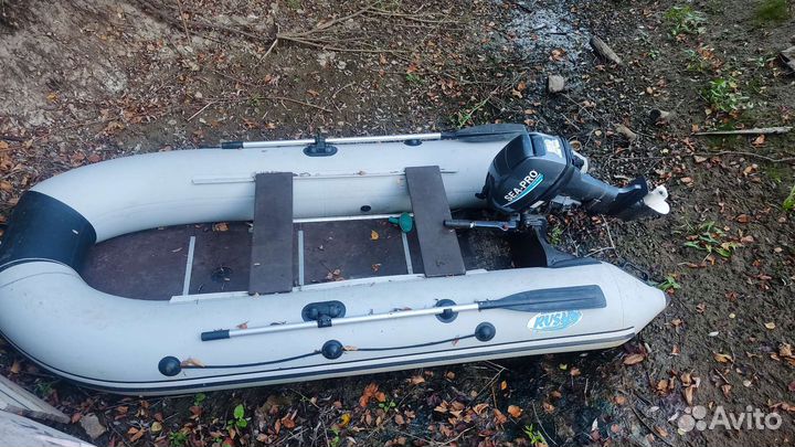 Резиновая лодка с мотором