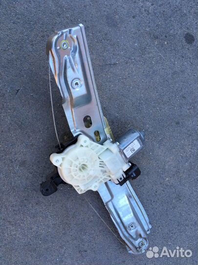 Стеклоподъемник Форд Фокус3