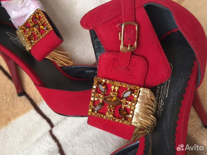 Классические туфли