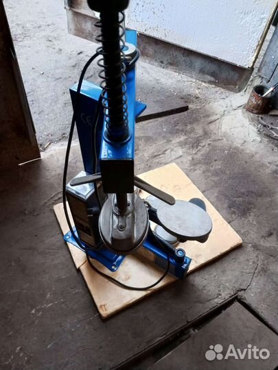 Вулканизатор для шин