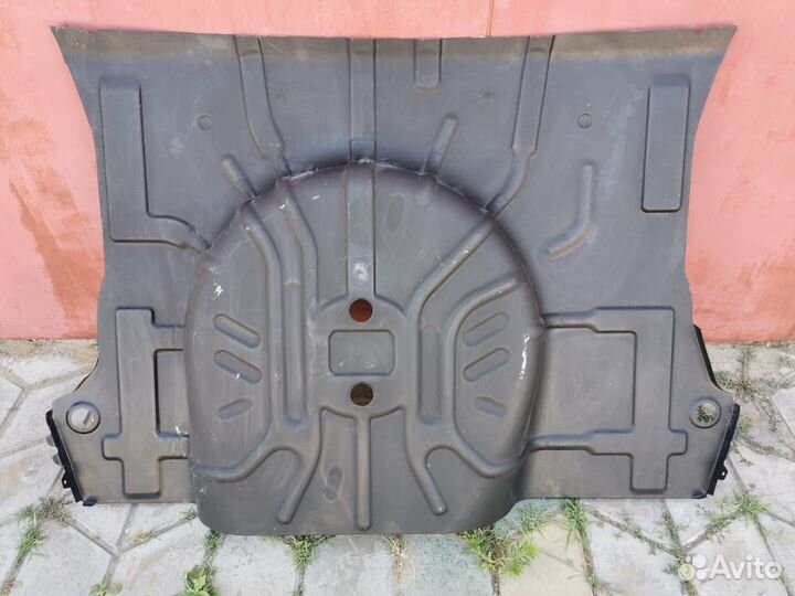 Пол багажника Ford Focus I