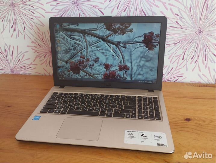 Asus R540sa Celeron N3050. 2gb. SSD120gb 3часа