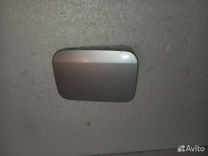 Лючок бензобака Mazda 323BJ