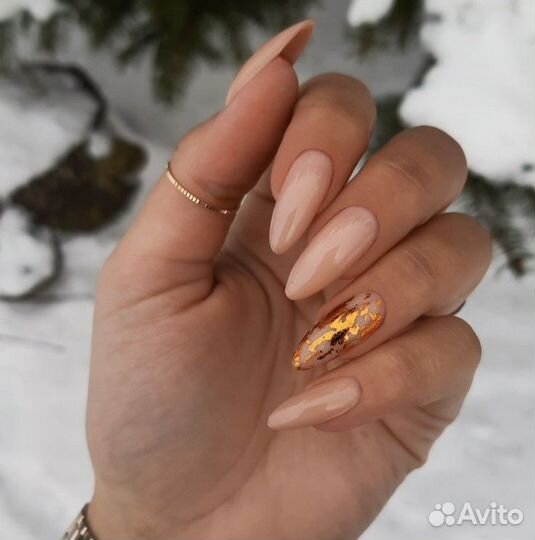 Маникюр с покрытием на Зорге