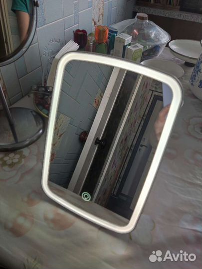 Зеркало для макияжа с led-подсветкой