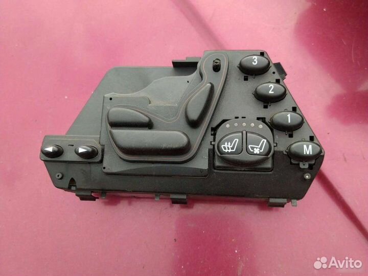 Блок управления сиденьем задний Mercedes-Benz В220