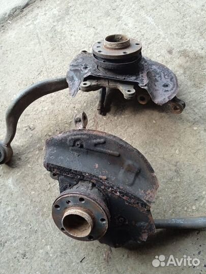 Кулак суппорт передний задний бмв Х1(Е84),Х5(Е53)