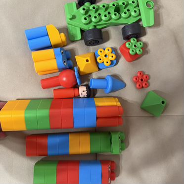 Конструктор hape polum 50 деталей без коробки