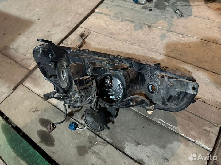 Фары Mitsubishi Lancer 10, правая и левая Б/У