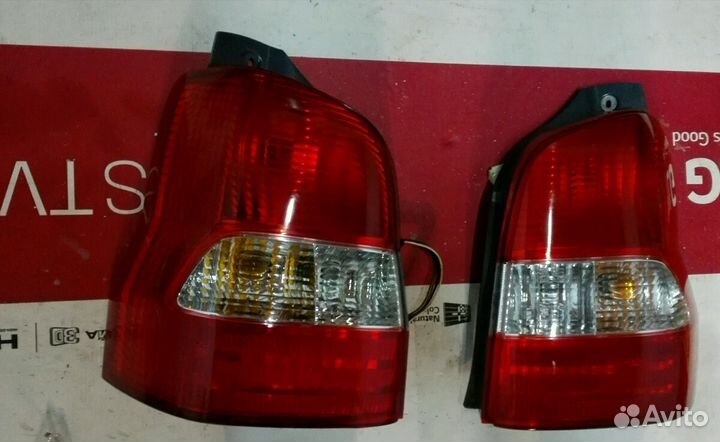 Стоп сигнал мазда демио 97-2001г правый/левый