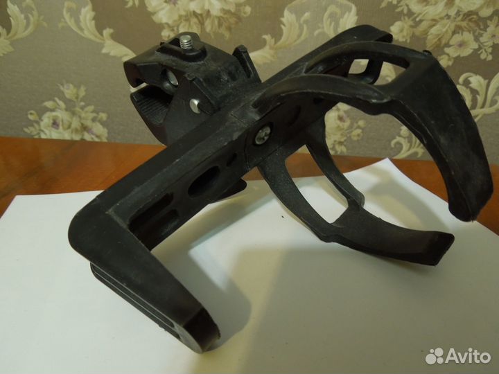 Кронштейн держатель бутылки на велосипеде