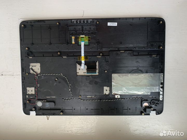 Крышка или нижняя часть Samsung r540 в сборе