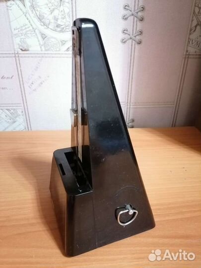 Метроном механический