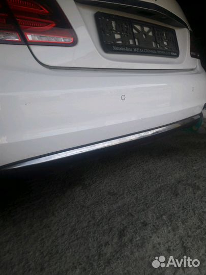 Задний бампер w207