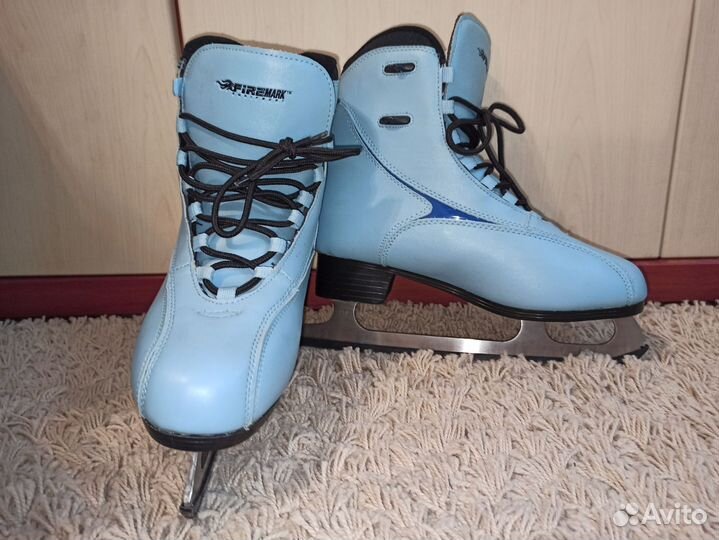 Коньки фигурные женские 40 р-р