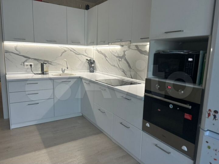 2-к. квартира, 76 м², 1/5 эт.