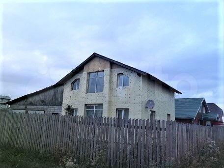 Дом 160 м² на участке 9 сот.