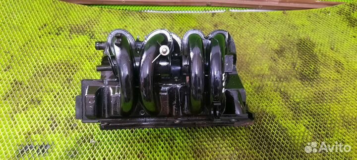 Впускной коллектор Renault Symbol