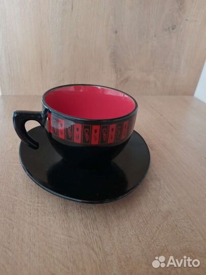 Чайный сервиз на подставке