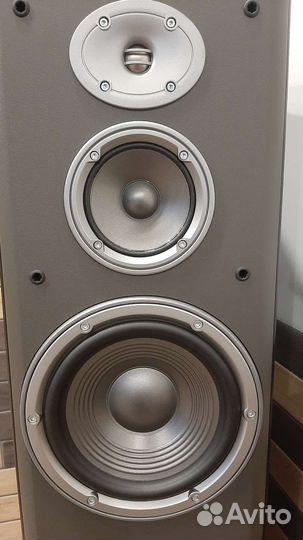 Jbl e60