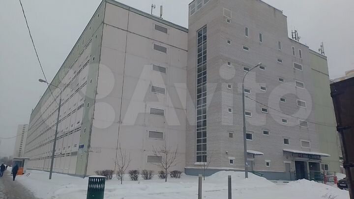 Машиноместо, 18 м²