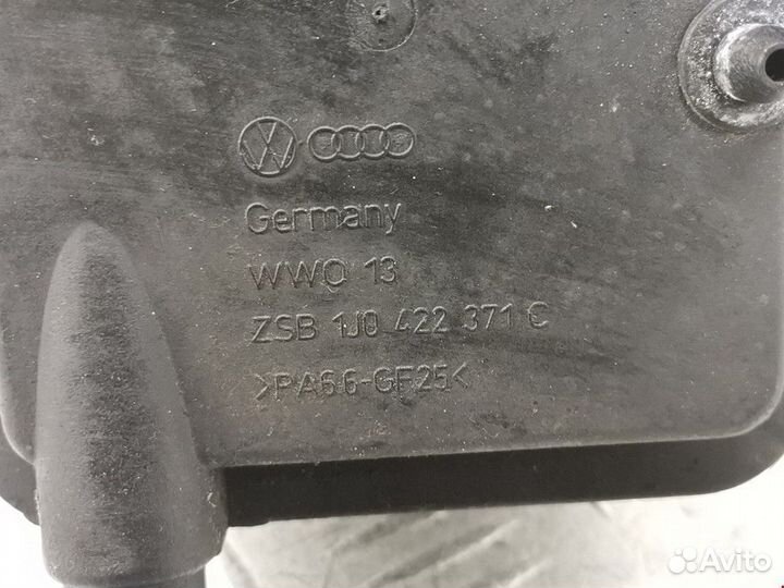 Бачок гидроусилителя Volkswagen Golf 4 2003