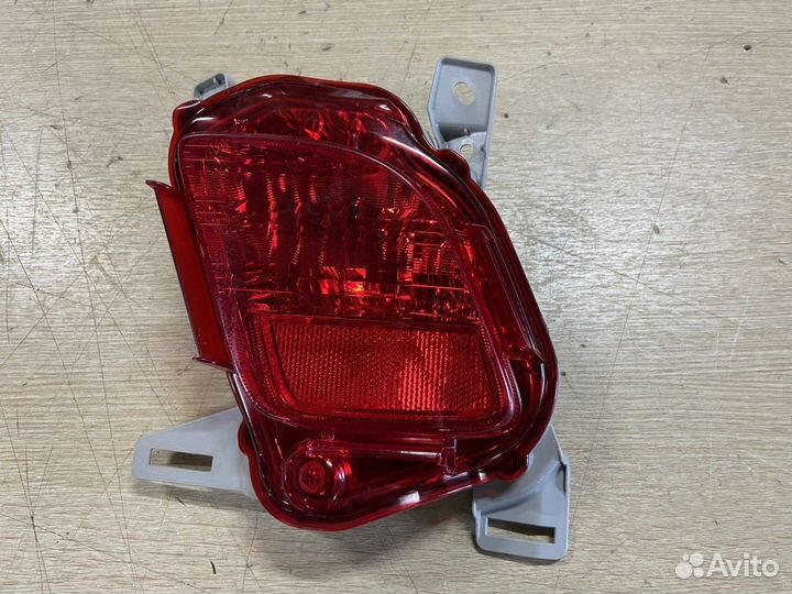 Фонарь задний правый Toyota Highlander 3