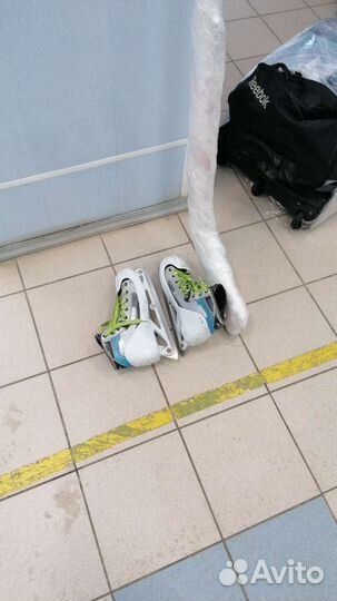 Коньки вратарские