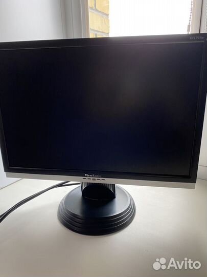 Продам монитор