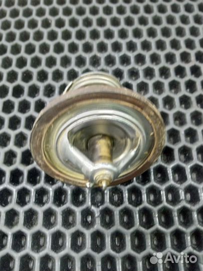 Термостат Subaru Impreza Legacy Forester EJ151