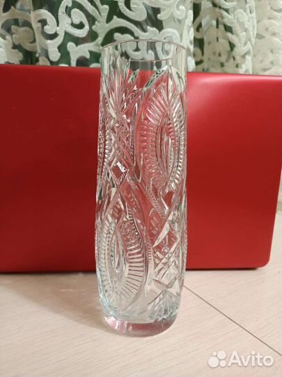 Хрустальная ваза
