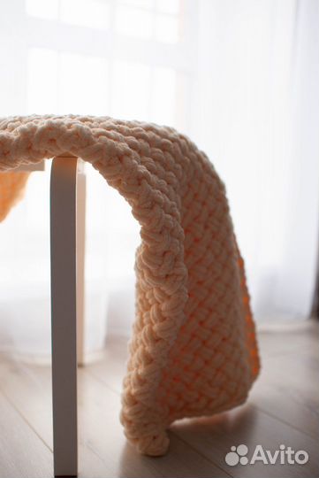 Плед детский вязаный ручная работа 90*90