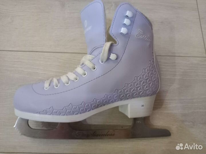 Коньки фигурные 36 размер