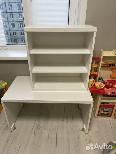 Ящик для хранения IKEA и настенная полка