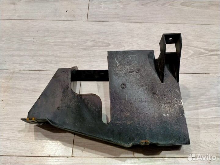 Кронштейн передний правый Bmw X3 E83 M54B25