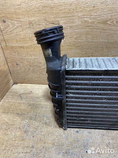 Интеркулер Skoda Superb 1 2,5 128473