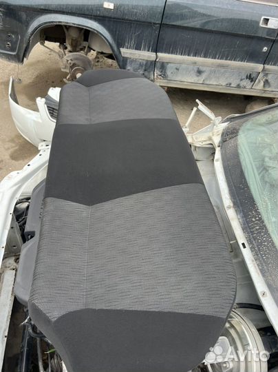 Сиденья Приора 2