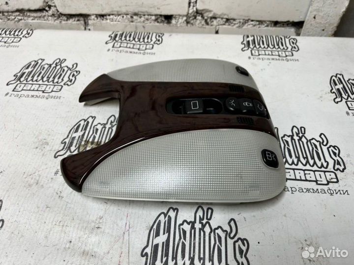 Плафон потолочный Mercedes-Benz S-Class W220