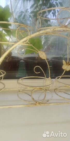 Подставка для цветов на подоконник