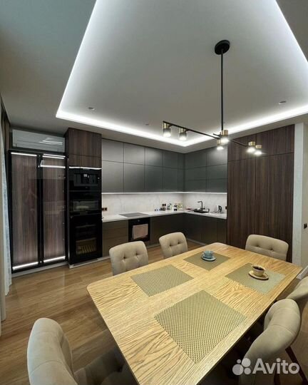 Кухонный гарнитур угловой