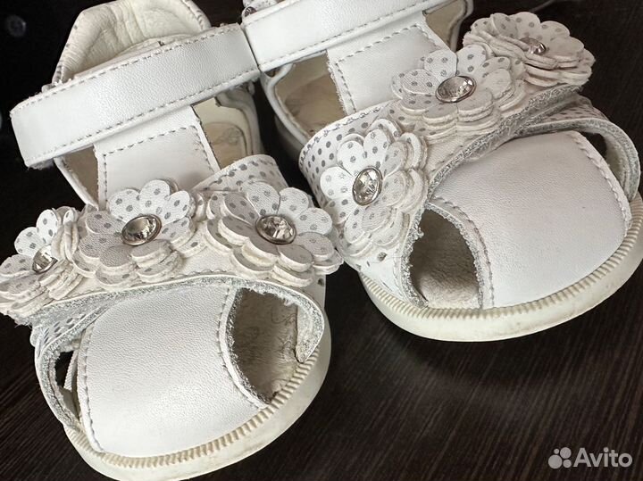 Сандали детские