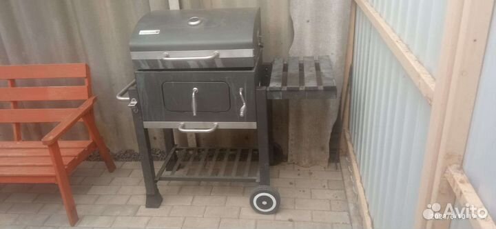 Угольный гриль-барбекю Master